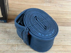 Maxxis Schlauch 27.5" 2.2/2.5 AV Freeride Schrader 9 Maxxis Schlauch 27.5" 2.2/2.5 AV Freeride Schrader -Reverse Verkäufe IMG 8990