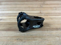 Spank Split Stem / Vorbau Black 31,8mm / 48mm 13 Spank Split Stem / Vorbau Black 31,8mm / 48mm -Reverse Verkäufe IMG 8996 37502447 d15a 4796 b2c6 29fb2d57ac3b