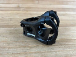 Spank Split Stem / Vorbau Black 31,8mm / 33mm -Reverse Verkäufe IMG 9009 0f51c792 35ed 4de8 a704 50653aaa2c98