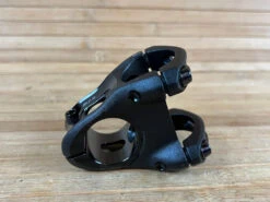 Spank Split Stem / Vorbau Black 31,8mm / 33mm -Reverse Verkäufe IMG 9012 779e9b29 8c9e 4bff ad09 12e7e14fee5d