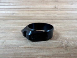 Intend Corona Ø34,9mm Sattelklemme Schwarz -Reverse Verkäufe IMG 9064 6c56849b d243 4acd aac4 7eccf9f554f6