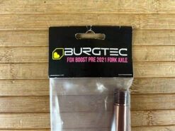 Burgtec FOX Boost Achse / Axle PRE 2021 Kash Bronze 9 Burgtec FOX Boost Achse / Axle PRE 2021 Kash Bronze -Reverse Verkäufe IMG 9166 449cd215 e71a 406e af25 58879bc803f9