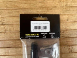 Burgtec FOX Boost Achse / Axle 2021+ Black -Reverse Verkäufe IMG 9173 984c279e c83f 4ca1 8960 c101e44206a7