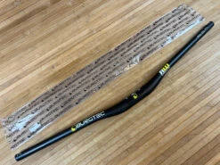 Burgtec Ride Wide Carbon Downhill Lenker 800 / 20 / 35