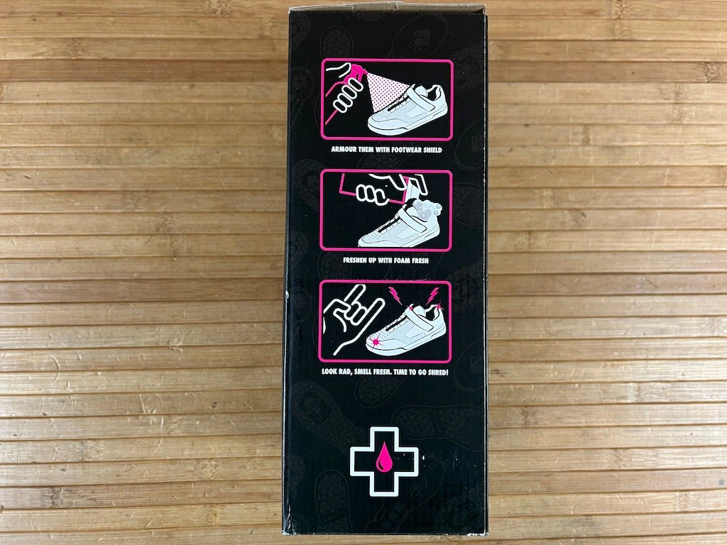 Muc-Off Muc Off Premium Bike Shoe Care Kit Reinigungskit Schuhe 8 Muc-Off Muc Off Premium Bike Shoe Care Kit Reinigungskit Schuhe – Bild 6