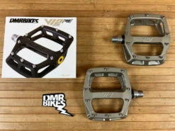 DMR V12 Pedale / Plattformpedale Magnesium Grey