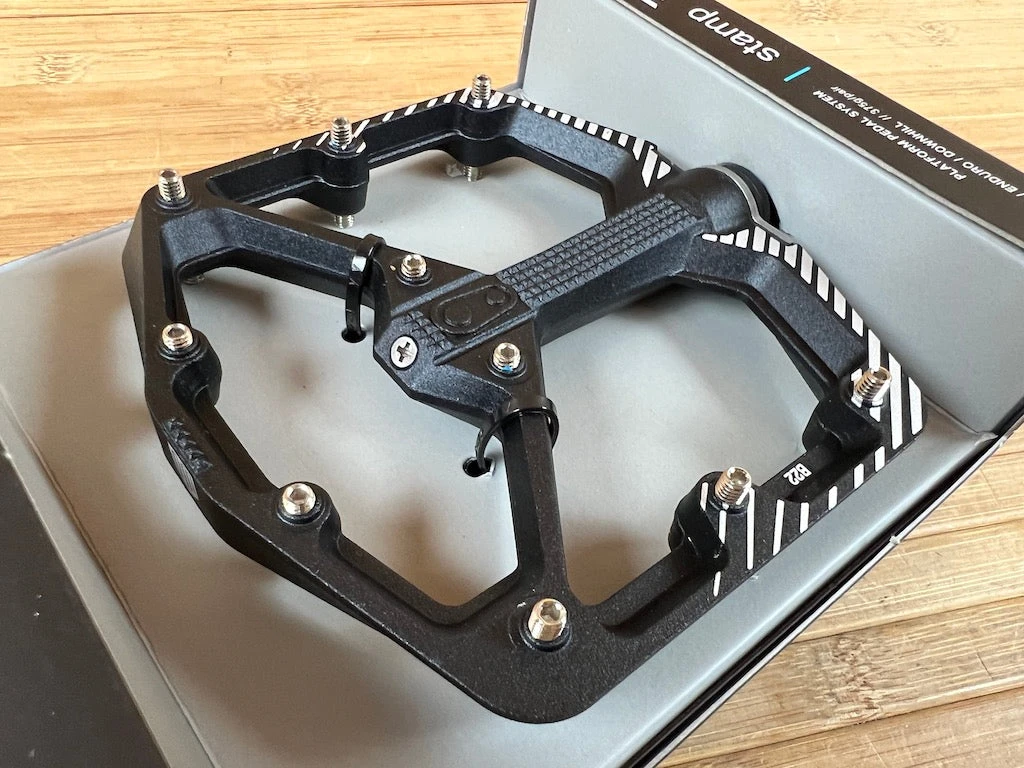 Crankbrothers Stamp 7 Large Pedale / Plattformpedale Danny Macaskill 4 Crankbrothers Stamp 7 Large Pedale / Plattformpedale Danny Macaskill – Bild 2