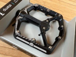 Crankbrothers Stamp 7 Large Pedale / Plattformpedale Danny Macaskill 8 Crankbrothers Stamp 7 Large Pedale / Plattformpedale Danny Macaskill -Reverse Verkäufe IMG 9382