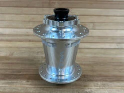 Race Face Vault VR Nabe Boost 110x15 32 Loch Silber 14 Race Face Vault VR Nabe Boost 110x15 32 Loch Silber -Reverse Verkäufe IMG 9567 3242b245 31c8 4d04 8b36 7938a3ed25f0