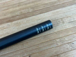 Race Face SixC Carbon Lenker Blue 785mm / 31,8mm -Reverse Verkäufe IMG 9620 cc1ca722 5a69 407c 835c 4722d8764878