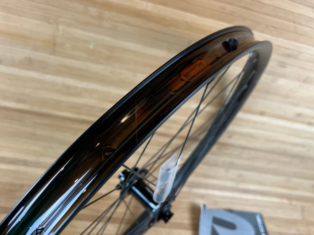 Race Face Aeffect R 30 Vorderrad VR 27,5" Boost Schwarz 10 Race Face Aeffect R 30 Vorderrad VR 27,5" Boost Schwarz – Bild 8