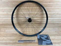 Race Face Aeffect R 30 Hinterrad HR 29" Boost Schwarz Microspline