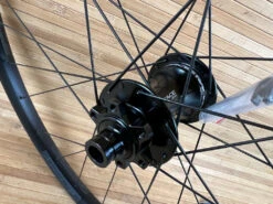 Race Face Aeffect R 30 Hinterrad HR 27,5" Super Boost Schwarz 157 X 12mm -Reverse Verkäufe IMG 9702 8ba19999 2fed 404f 9d06 d494613f1942