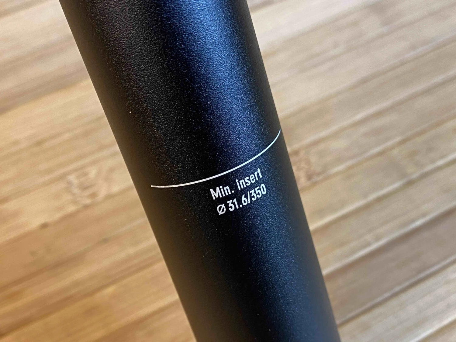 Reverse Nico Vink Ø31,6mm/350mm (Schwarz/Kupfer) Sattelstütze 7 Reverse Nico Vink Ø31,6mm/350mm (Schwarz/Kupfer) Sattelstütze – Bild 5