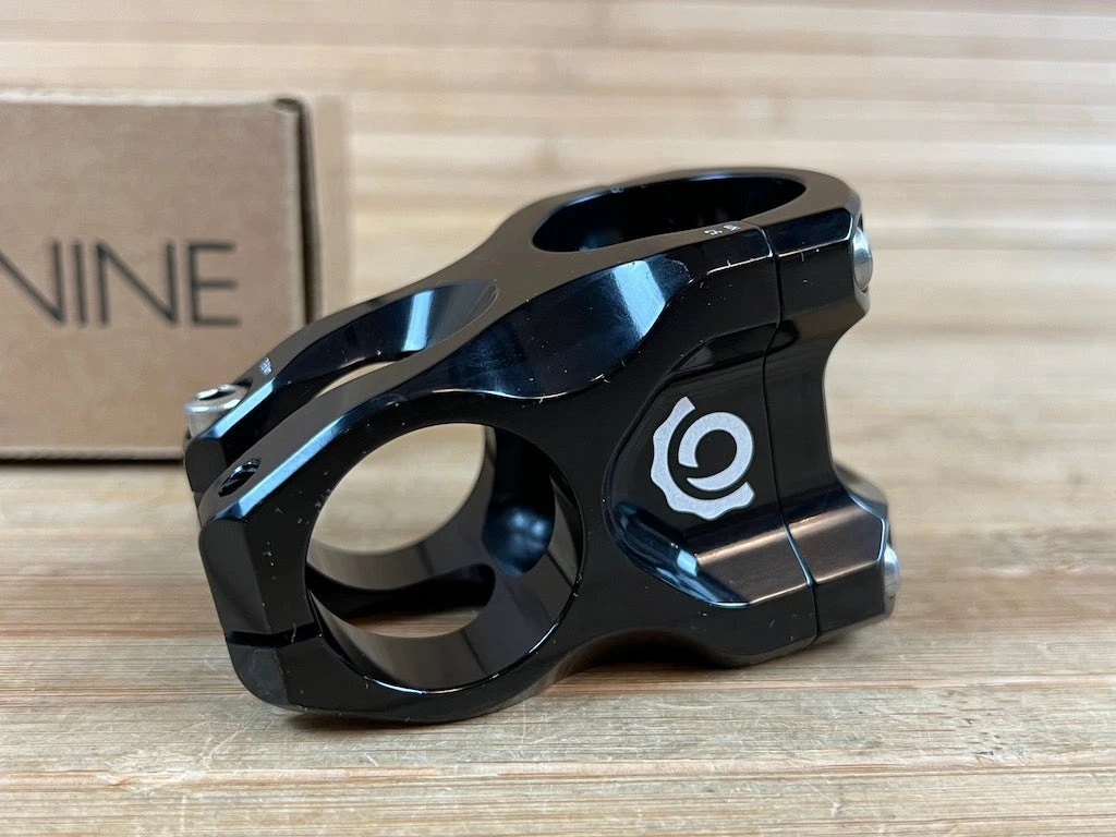 Industry-nine Industry Nine A35 Vorbau Schwarz 40mm 6 Industry-nine Industry Nine A35 Vorbau Schwarz 40mm – Bild 4