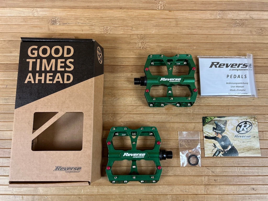 Reverse Components Escape Plattformpedale / Pedale Dunkelgrün 3 Reverse Components Escape Plattformpedale / Pedale Dunkelgrün